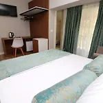 Elarad Vlorë